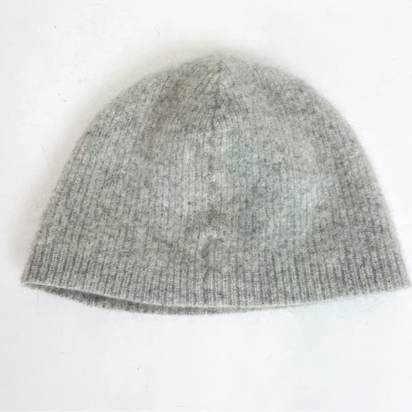 Splendid 100% Cashmere Grey Ribbed Beanie OS - Picture 2 of 3